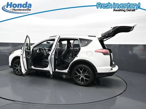 Used 2016 Toyota RAV4 SE FWD image 41