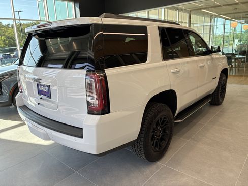 Used 2020 GMC Yukon SLT AWD/4WD image 3