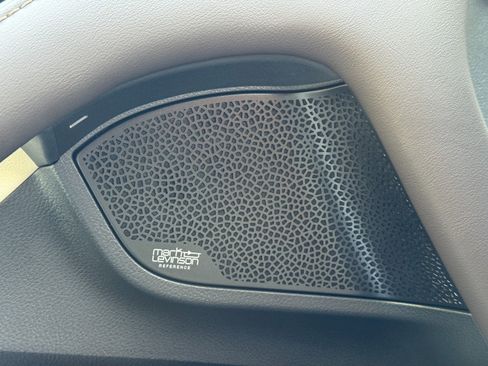 Used 2023 Lexus LX 600 Luxury w/ Appearance Package image 19