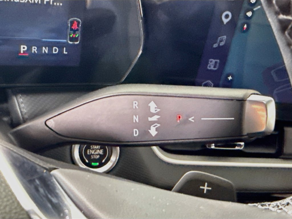 Used 2026 Chevrolet Equinox LT w/ Convenience Package II FWD image 10
