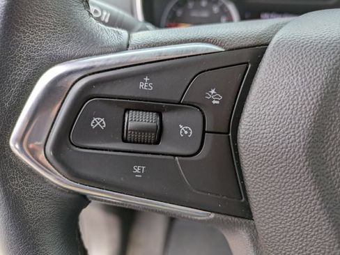 Used 2021 Chevrolet TrailBlazer LT w/ Premium Seating Package FWD image 11