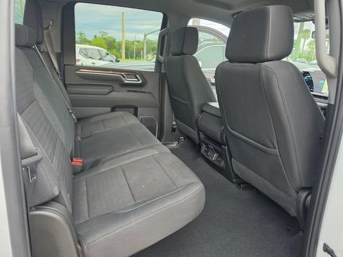 Used 2025 Chevrolet Silverado 2500 LT w/ Convenience Package AWD/4WD image 25