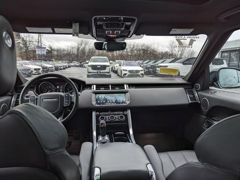 Used 2017 Land Rover Range Rover Sport Supercharged image 40