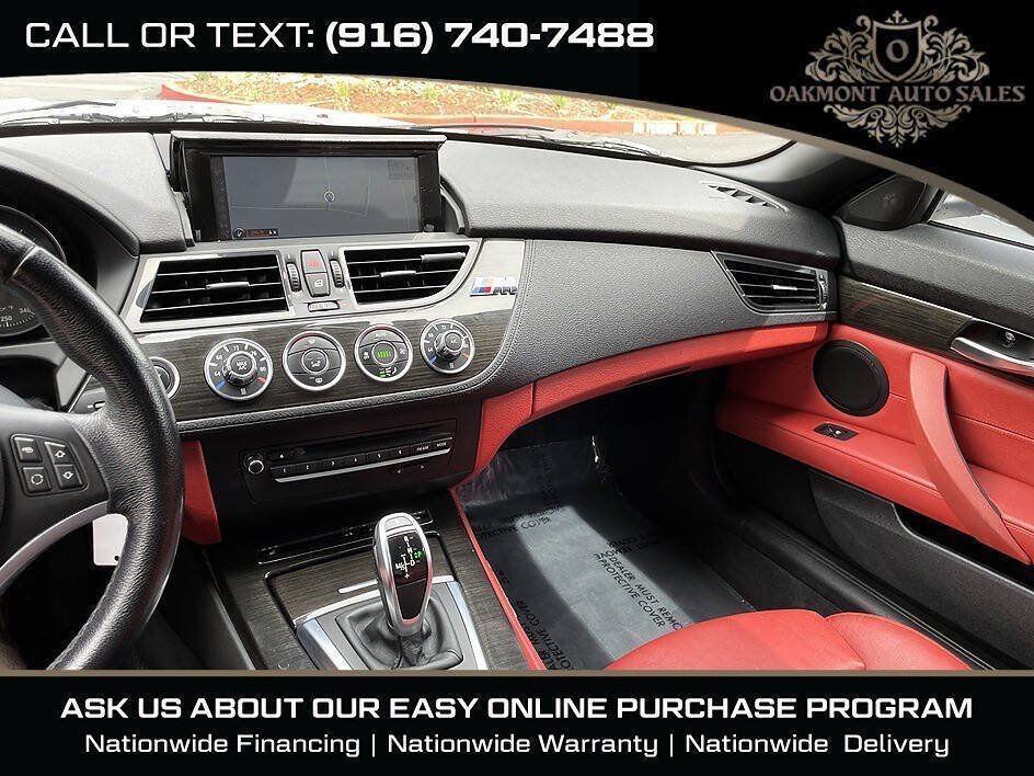 Used 2016 BMW Z4 sDrive35i RWD image 16