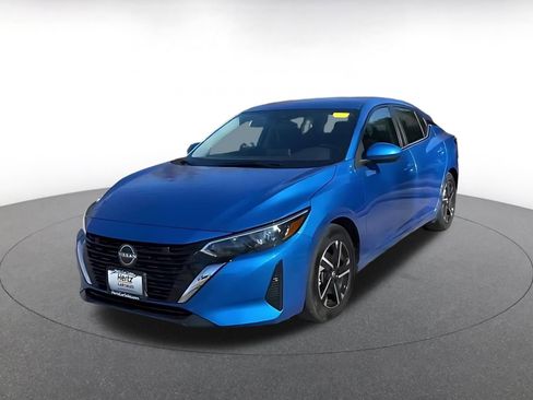 Used 2025 Nissan Sentra SV image 7