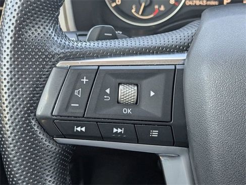 Used 2024 Mitsubishi Outlander SE image 28