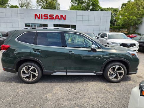 Used 2023 Subaru Forester Touring AWD/4WD image 6