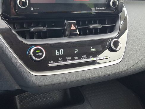 Certified 2022 Toyota Corolla LE w/ LE Convenience Package FWD image 16