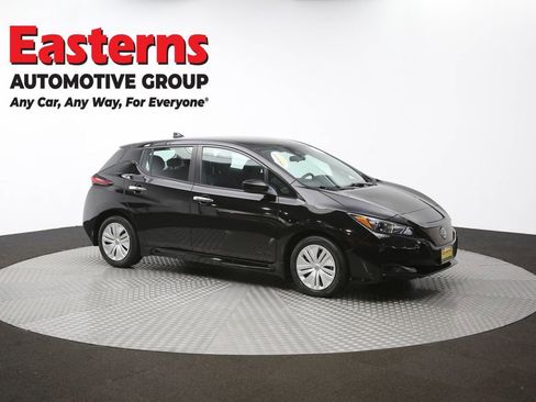 Used 2023 Nissan Leaf S image 47