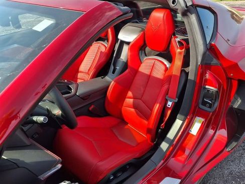 Used 2025 Chevrolet Corvette Z06 RWD image 46