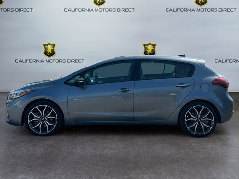 Used 2017 Kia Forte SX FWD image 2
