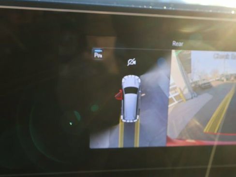 Used 2022 Mercedes-Benz GLS 450 4MATIC image 33