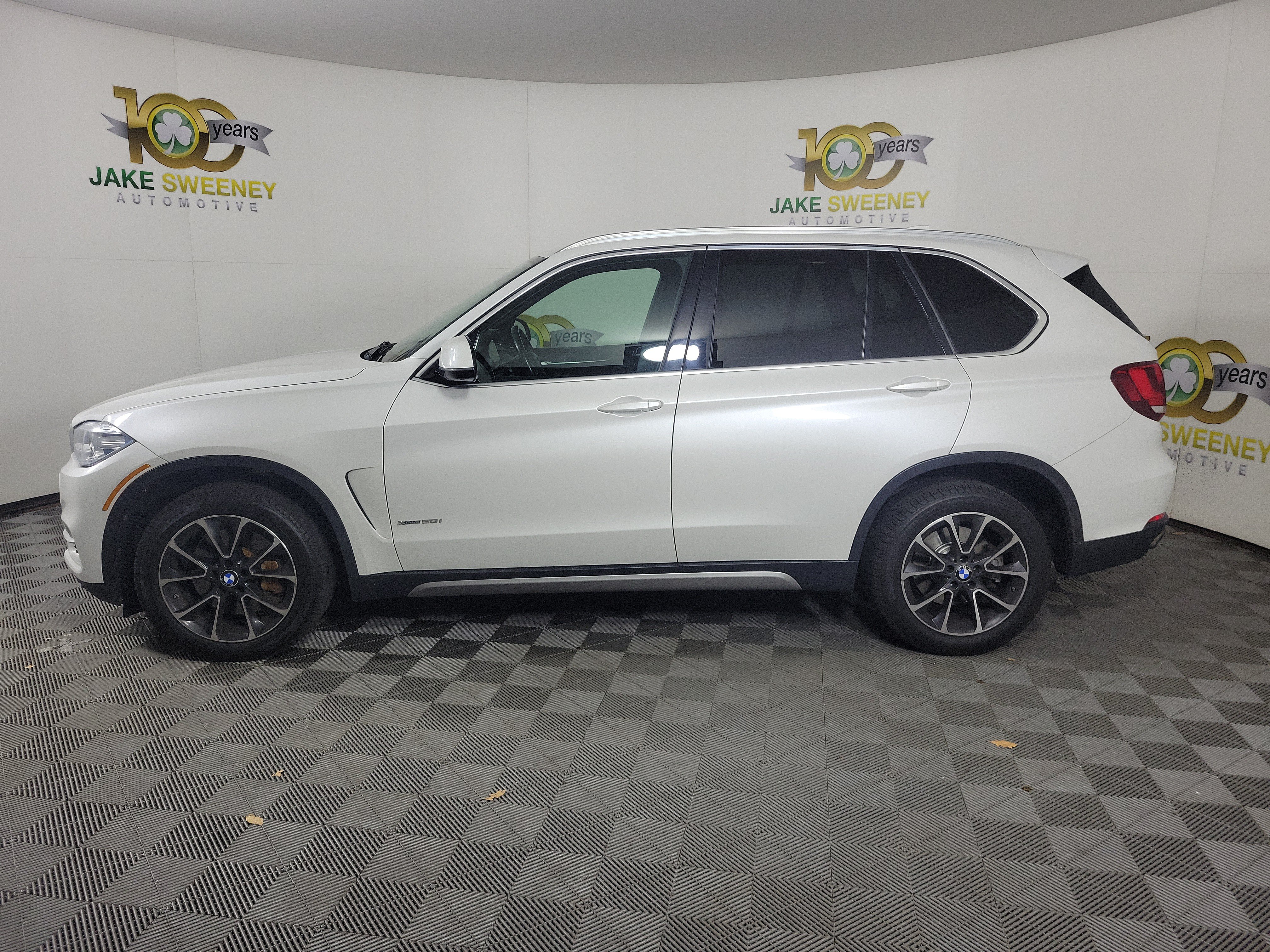 Used 2017 BMW X5 xDrive50i AWD/4WD image 2
