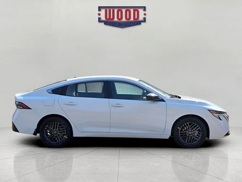New 2026 Nissan Sentra SV w/ SV Convenience Package FWD image 2