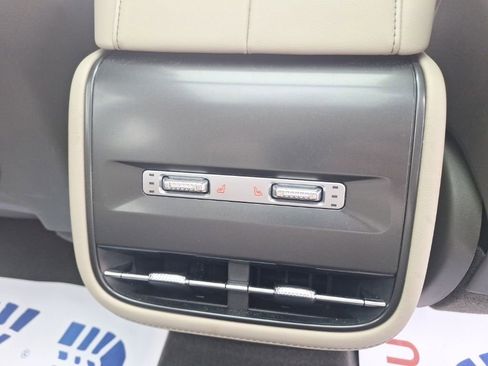 Used 2024 Lincoln Nautilus Premier w/ Equipment Group 102A image 20