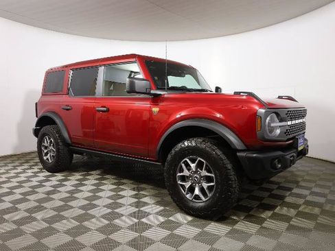 Certified 2025 Ford Bronco Badlands AWD/4WD image 4