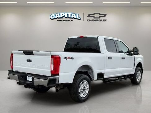 Used 2025 Ford F250 XLT AWD/4WD image 5