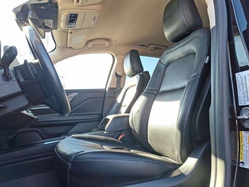 Used 2024 Lincoln Corsair Reserve FWD image 13