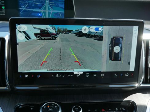 New 2025 Ford Expedition Max Platinum w/ Platinum Ultimate Package AWD/4WD image 10