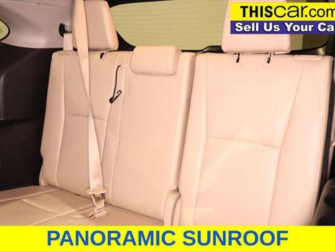 Used 2021 Toyota Highlander Platinum FWD image 13