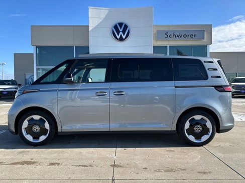 New 2025 Volkswagen ID. Buzz Pro S image 12