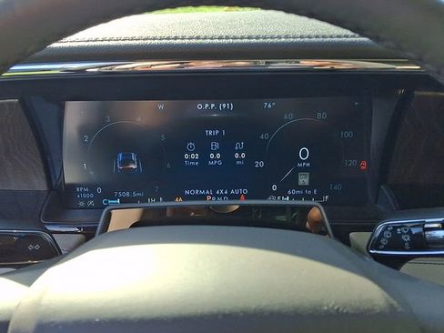 Used 2024 Lincoln Navigator Premiere image 18