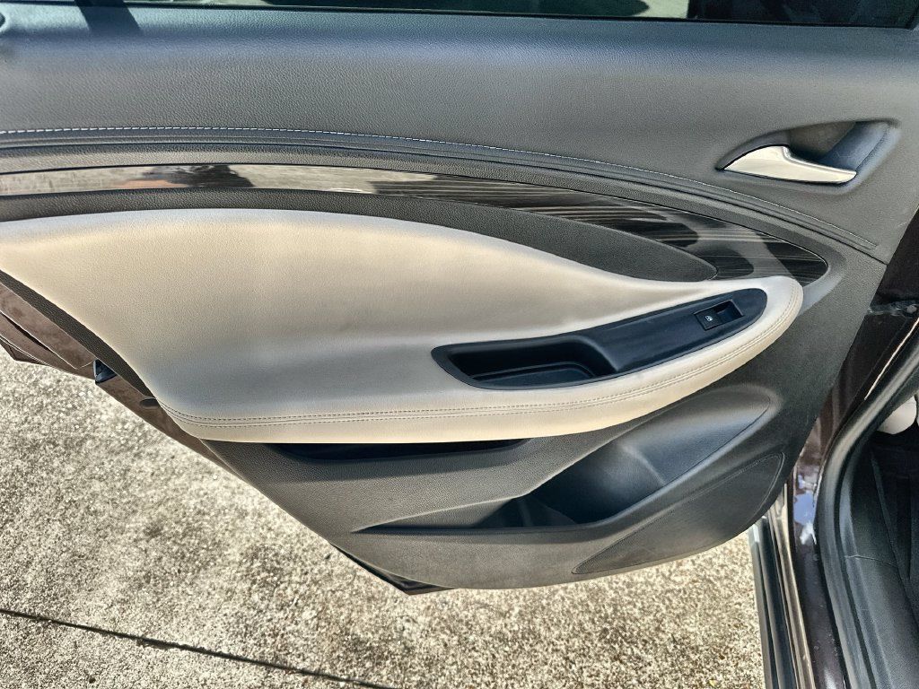 Used 2020 Buick Envision Preferred FWD image 15