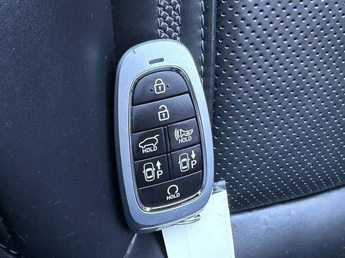 Used 2021 Hyundai Santa Fe Calligraphy AWD/4WD image 28