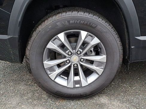 Used 2026 Chevrolet Equinox LT w/ Convenience Package II image 33