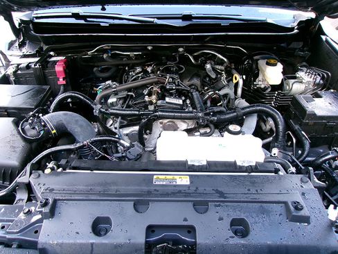 Used 2024 Toyota Tacoma SR5 image 11