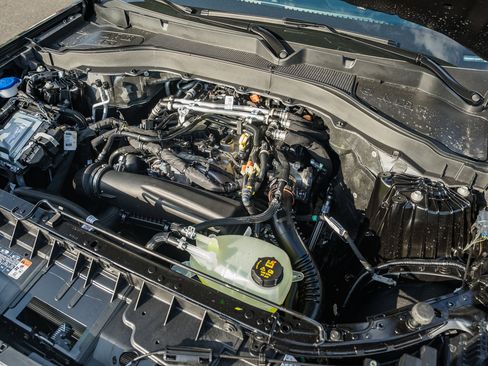 New 2026 Ford Explorer Active image 18