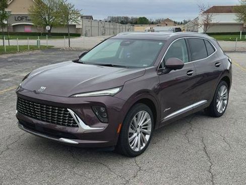 Used 2025 Buick Envision Avenir AWD/4WD image 4