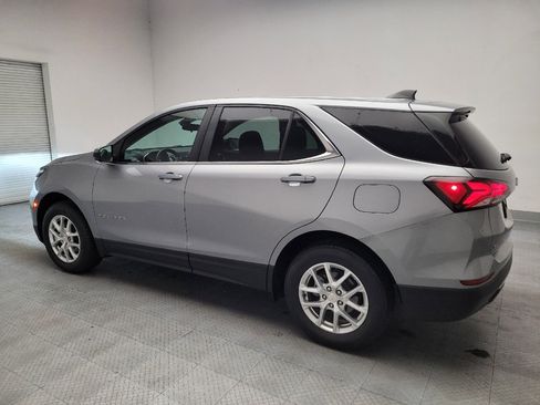 Used 2024 Chevrolet Equinox LT AWD/4WD image 3