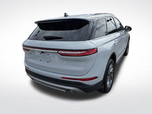 New 2026 Lincoln Corsair Premiere image 3