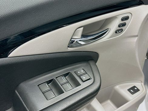 Used 2016 Honda Pilot Elite image 15