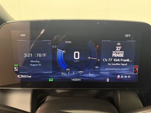 Used 2026 Chevrolet Equinox EV LT FWD image 17