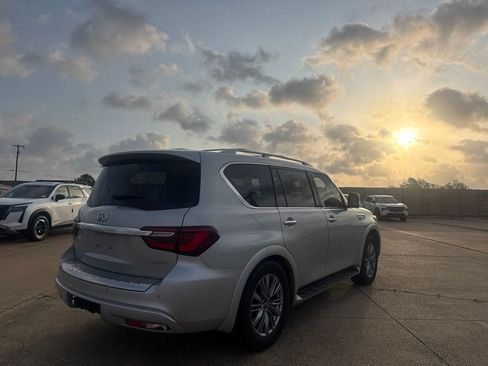 Used 2019 INFINITI QX80 Luxe w/ All-Season Package RWD image 19
