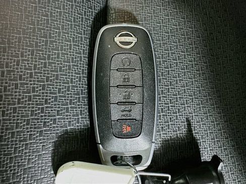 Used 2023 Nissan Rogue SV w/ SV Premium B Package AWD/4WD image 17