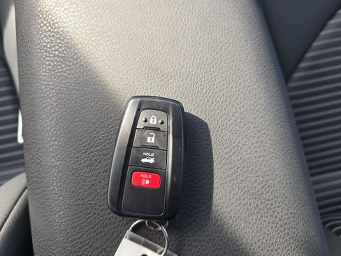 Used 2024 Toyota Camry SE FWD image 12