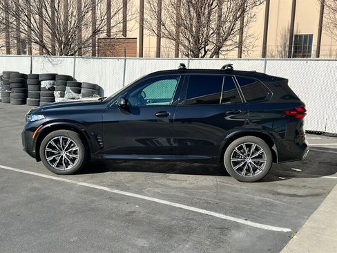 Used 2025 BMW X5 xDrive40i image 4