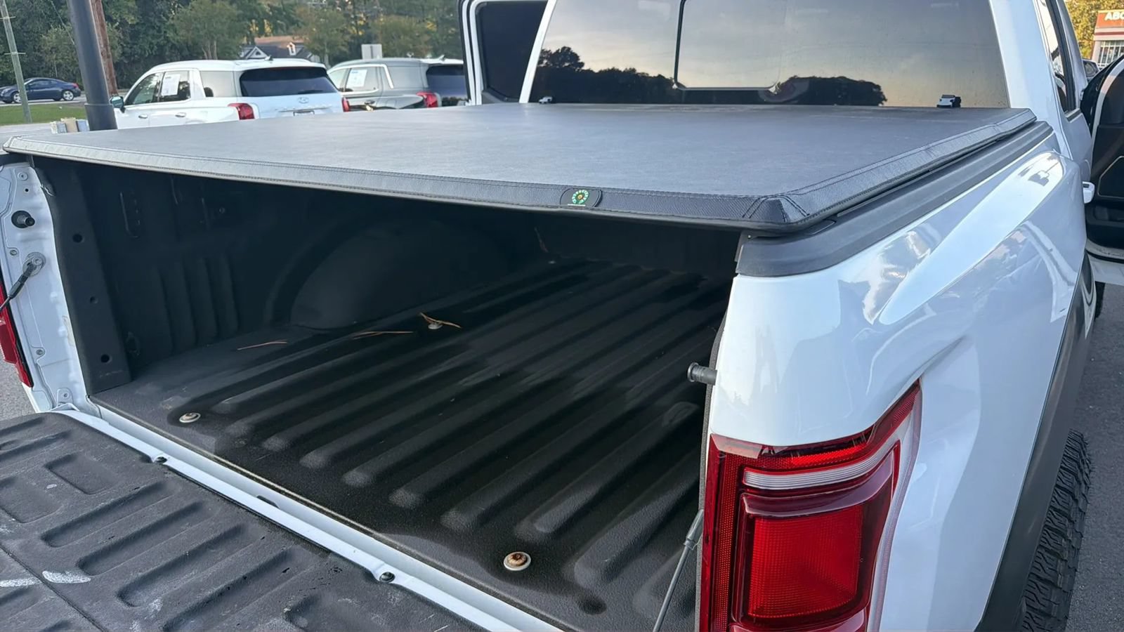 Used 2018 Ford F150 Raptor w/ Equipment Group 802A Luxury AWD/4WD image 22