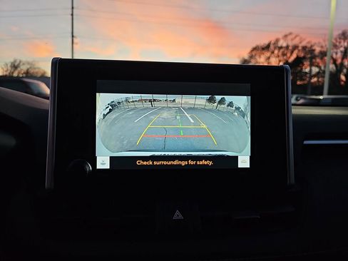 Used 2024 Toyota RAV4 LE image 22