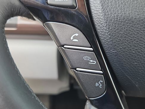 Used 2017 Honda Accord Touring image 25