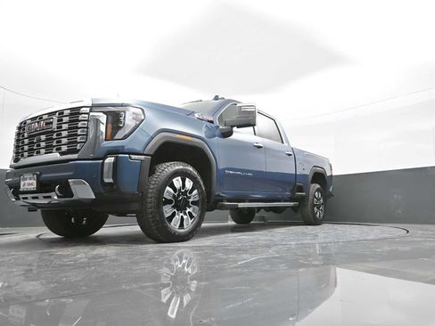 New 2026 GMC Sierra 2500 Denali w/ Denali Reserve Package image 37