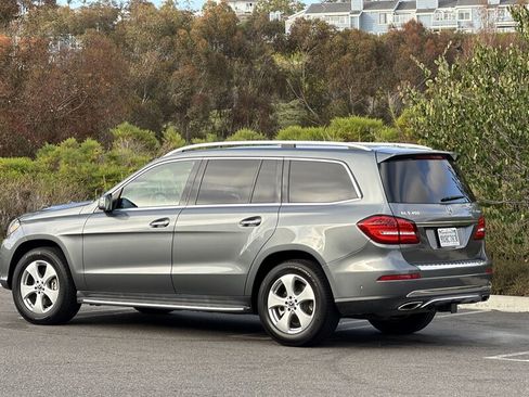 Used 2017 Mercedes-Benz GLS 450 4MATIC image 4