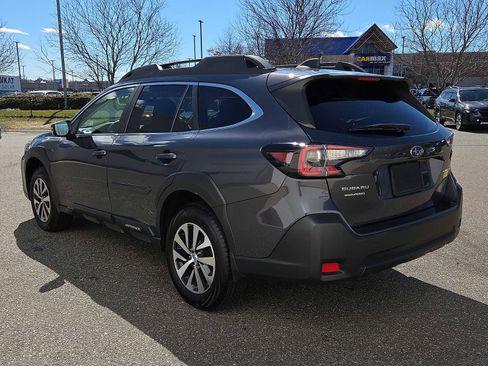 Used 2023 Subaru Outback Premium image 4
