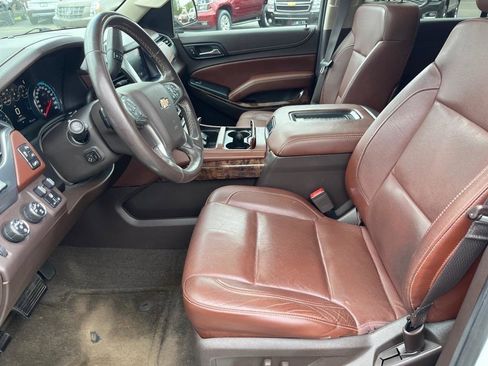 Used 2016 Chevrolet Suburban LTZ image 23