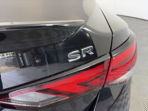 Certified 2023 Nissan Sentra SR FWD image 16