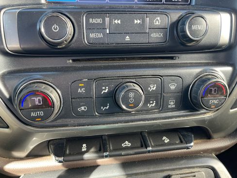 Used 2018 Chevrolet Silverado 1500 LT w/ All Star Edition AWD/4WD image 18