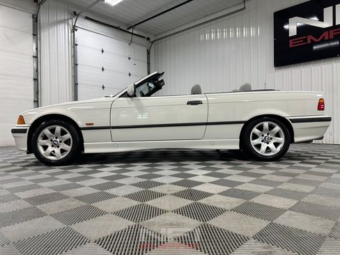 Used 1999 BMW 323i Convertible RWD image 20